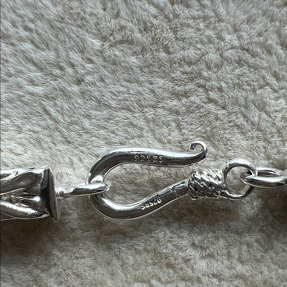 Elegant Sterling Silver Byzantine necklace. - Picture 4 of 5